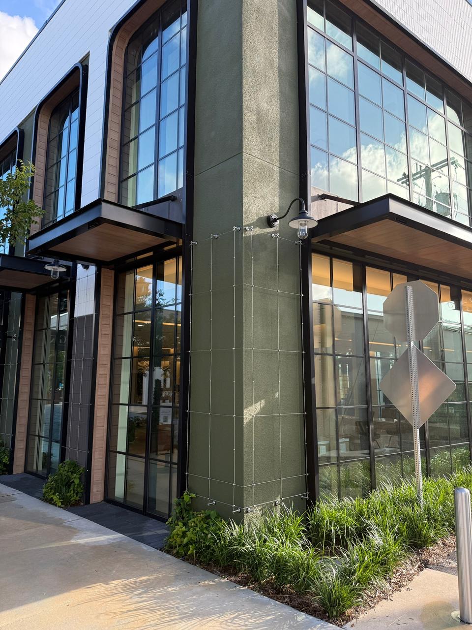 Non-thermal storefront 2-1/2 in.